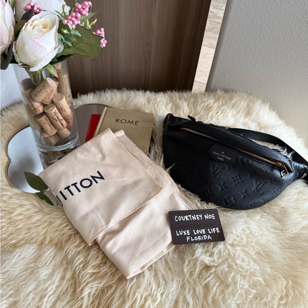 💫SOLD💫Louis Vuitton Black Monogram Belt Bag